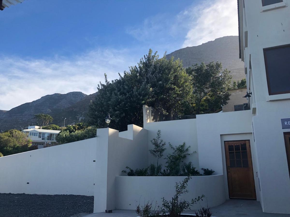 The Tides Bed & Breakfast Simon's Town Bagian luar foto