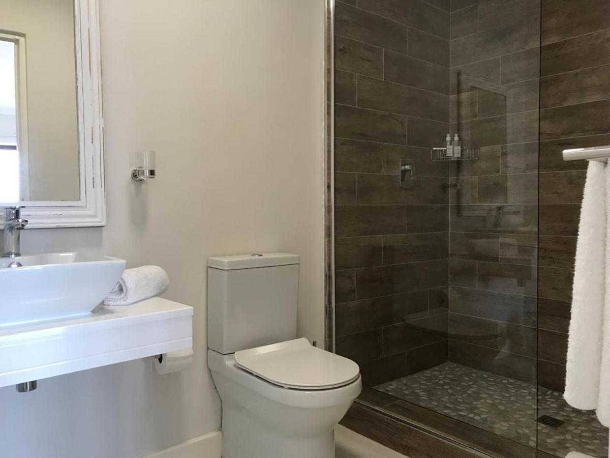 The Tides Bed & Breakfast Simon's Town Bagian luar foto