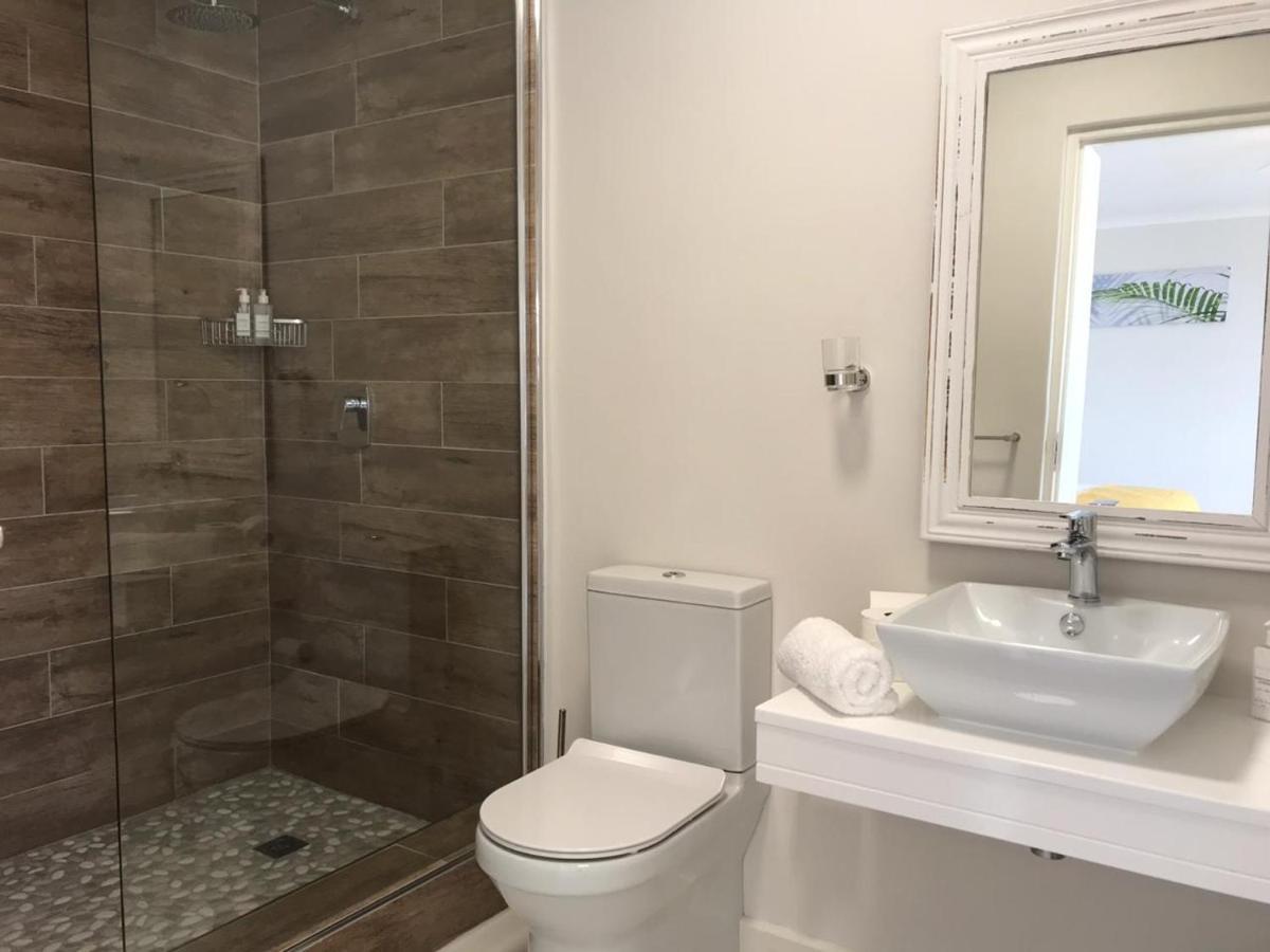 The Tides Bed & Breakfast Simon's Town Bagian luar foto