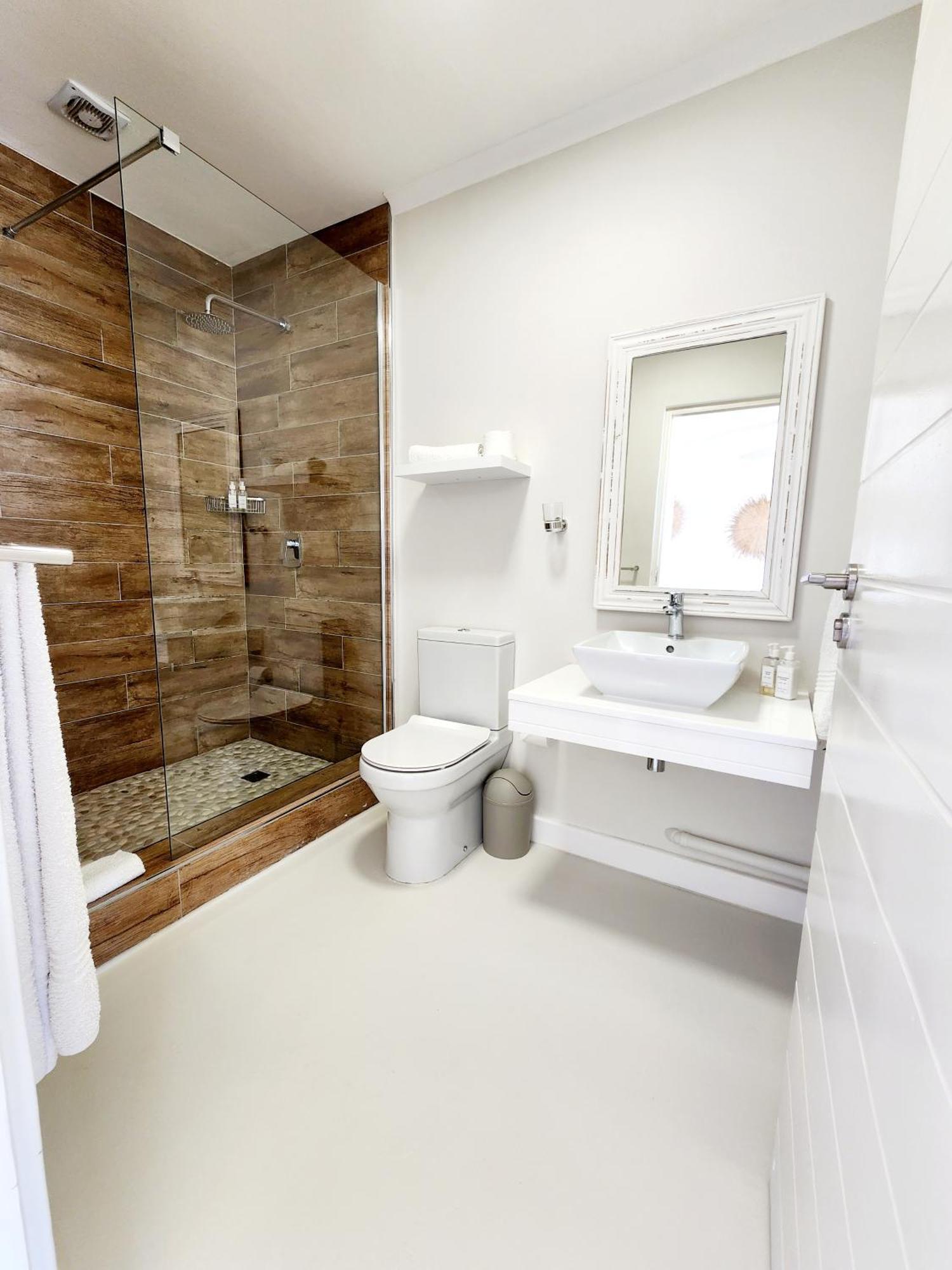 The Tides Bed & Breakfast Simon's Town Bagian luar foto
